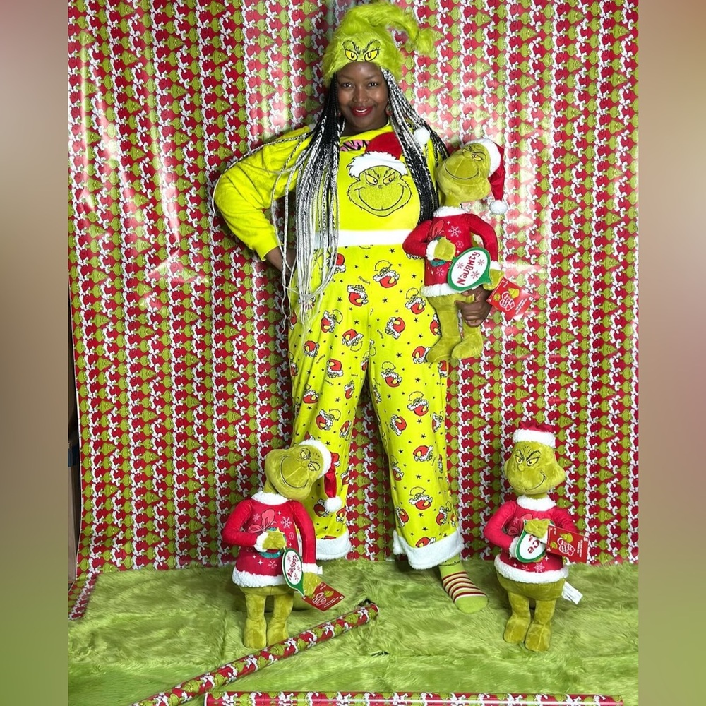 The Grinch Dr. Seuss Grinch Sweater XL (16-18) - Picture 3 of 13